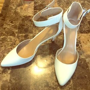 Women White Shoes